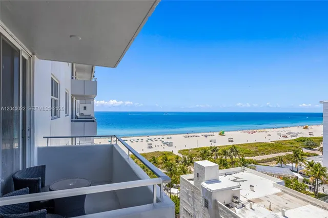 1-bedroom home at 465 Ocean Drive #1009, Miami Beach