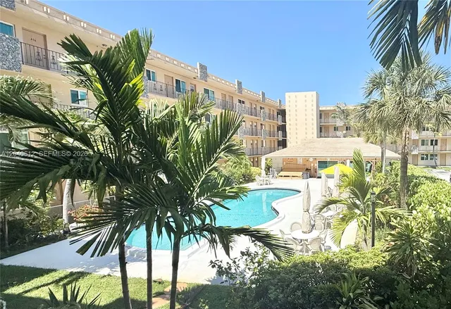 1-bedroom home at 2145 Pierce Street #206, Hollywood