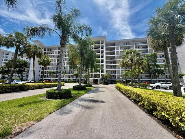 3-bedroom home at 3200 N Palm Aire Drive #710, Pompano Beach