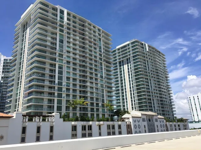 4-bedroom home at 330 Sunny Isles Boulevard #52503, Sunny Isles Beach