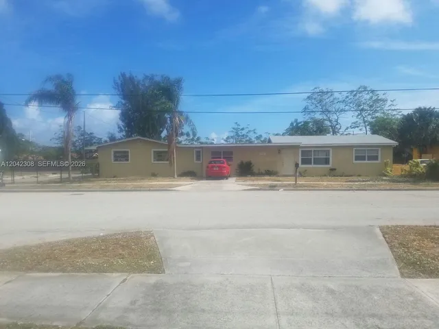6-bedroom home at 4214 Greenwood Avenue, West Palm Beach