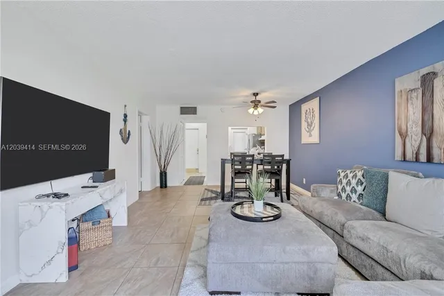 1-bedroom home at 4025 N Federal Hwy 120a #120A, Oakland Park
