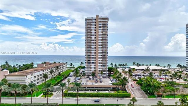 1-bedroom home at 1950 S Ocean Drive #6B, Hallandale Beach