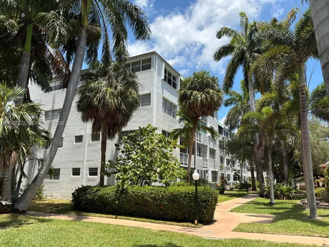 1-bedroom home at 1333 E Hallandale Beach Boulevard #134, Hallandale Beach