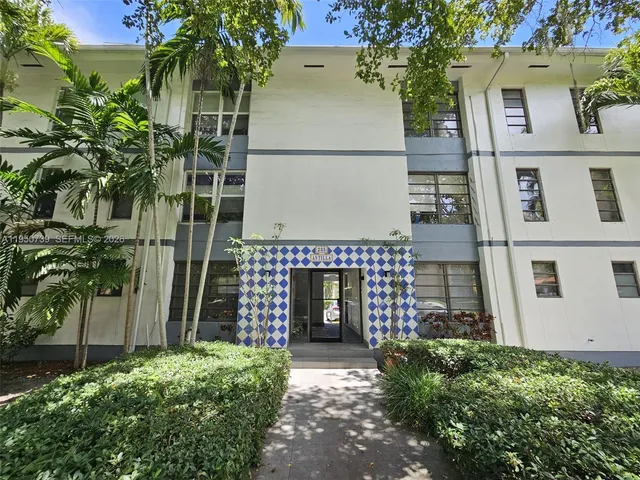 2-bedroom home at 235 Antilla Avenue #4, Coral Gables