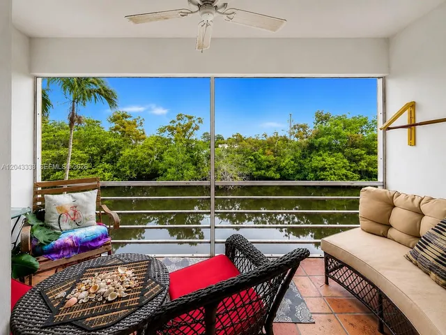 2-bedroom home at 1400 NE 57th Court #207, Fort Lauderdale