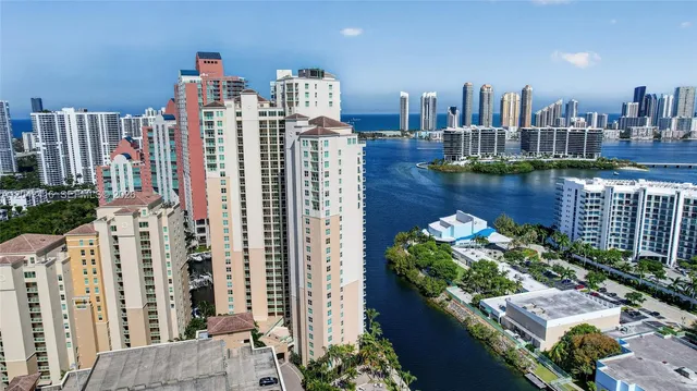 3-bedroom home at 3330 NE 190th Street #718, Aventura