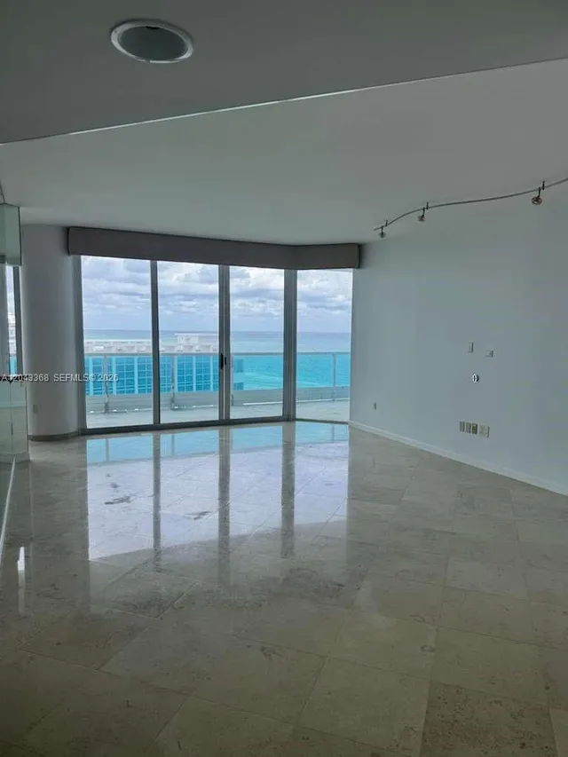 2-bedroom home at 5025 Collins Avenue #1602, Miami Beach