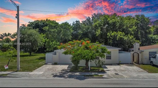 3-bedroom home at 1220 N Andrews Avenue, Fort Lauderdale