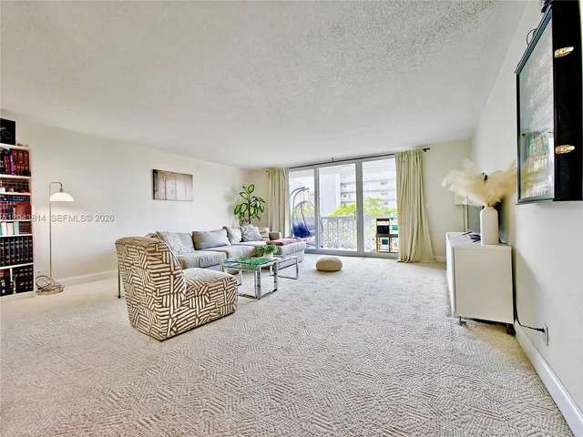 2-bedroom home at 400 NE 12th Avenue #306, Hallandale Beach