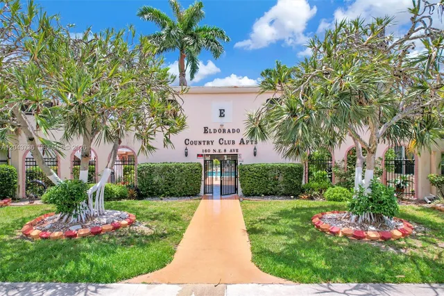 1-bedroom home at 160 NE 8th Avenue #27A, Hallandale Beach