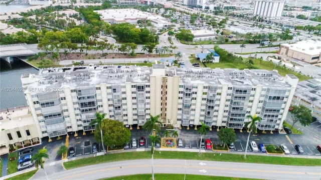 2-bedroom home at 200 Diplomat Parkway #234, Hallandale Beach