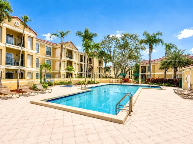 1-bedroom home at 977 Riverside Drive #220, Coral Springs