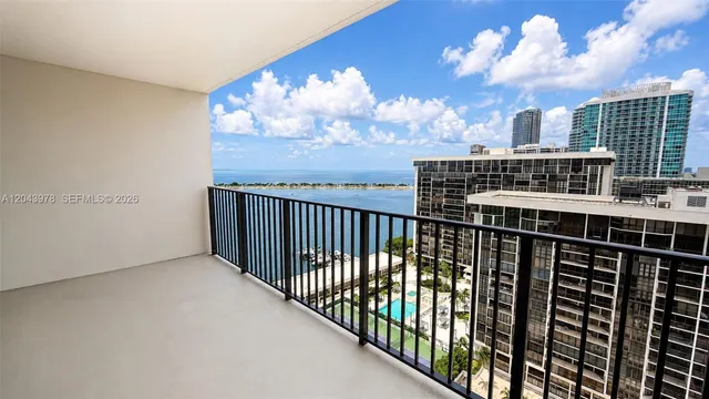 1-bedroom home at 1901 Brickell Avenue #B2203, Miami