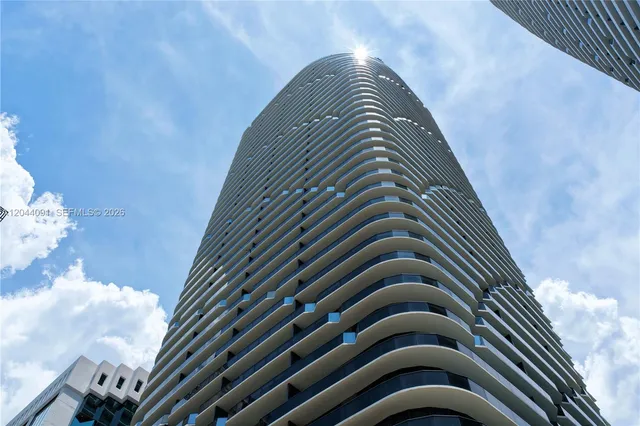 2-bedroom home at 55 SW 9th Street #2208, Miami