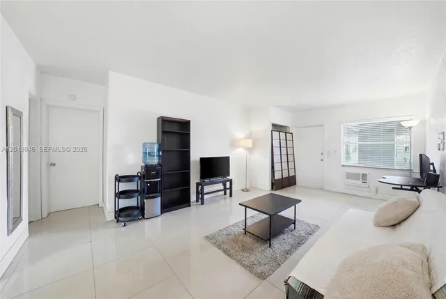 1-bedroom home at 1100 NE 9th Avenue #105, Fort Lauderdale
