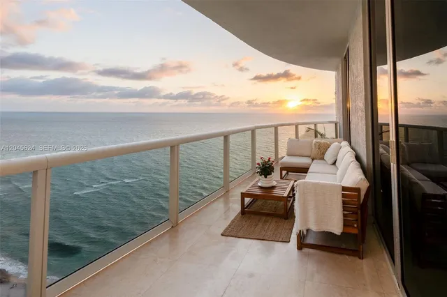 3-bedroom home at 15901 Collins Avenue #2502, Sunny Isles Beach