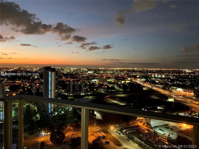2-bedroom home at 851 NE 1st Avenue #1208, Miami