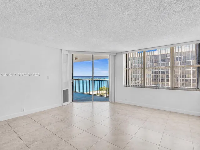 1-bedroom home at 1901 Brickell Avenue #B1203, Miami