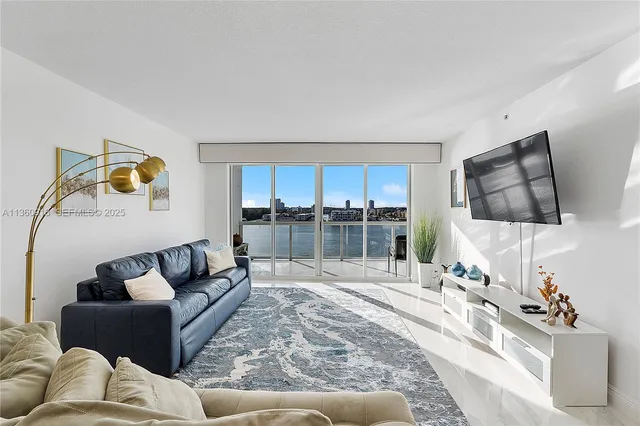 2-bedroom rental at 17050 N Bay Road #807, Sunny Isles Beach