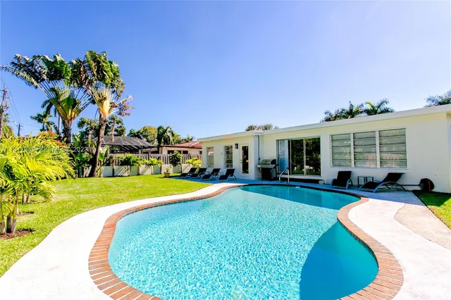 4-bedroom rental at 951 Washington Street, Hollywood