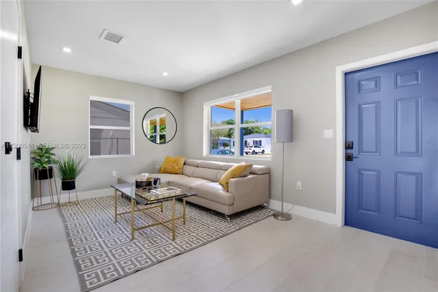 3-bedroom rental at 6428 SW 23rd Street #6428, Miami