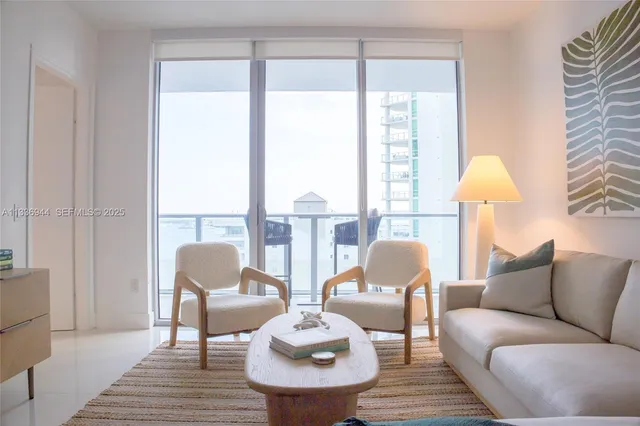 1-bedroom rental at 1300 Brickell Bay Drive #1608, Miami