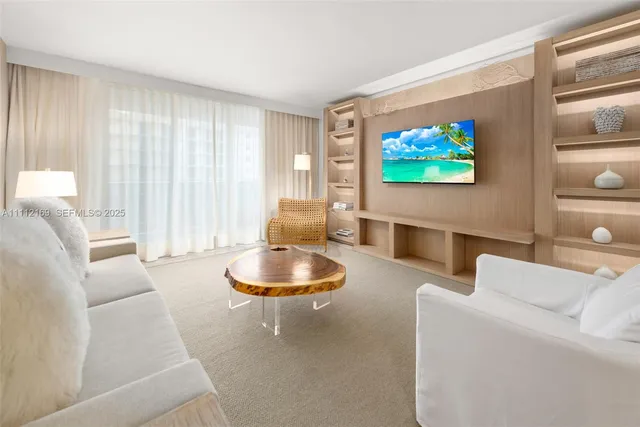 1-bedroom rental at 102 24th Street #1211, Miami Beach