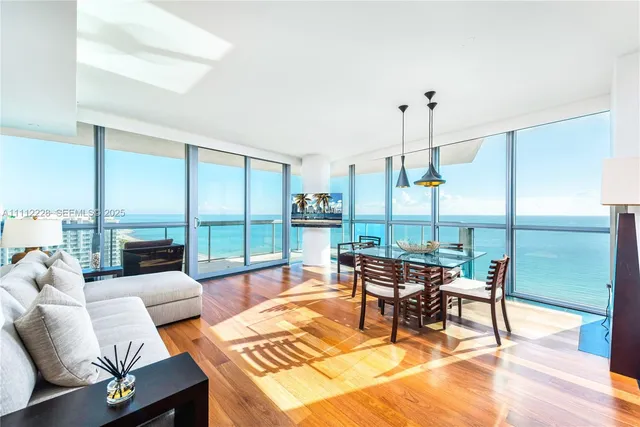 2-bedroom rental at 101 20th Street #2707, Miami Beach