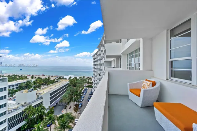 1-bedroom rental at 100 Lincoln Road #1202, Miami Beach