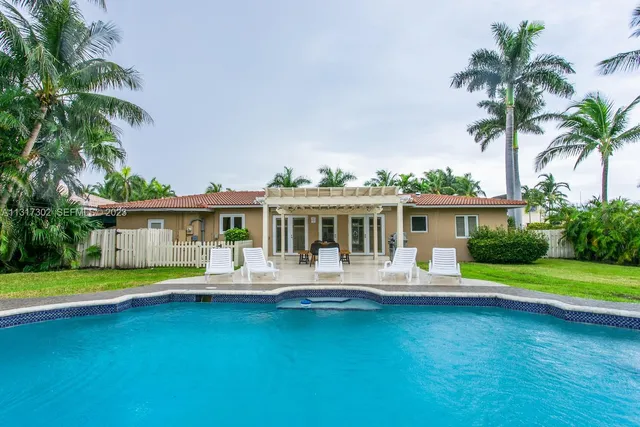 5-bedroom rental at 714 Harrison Street, Hollywood
