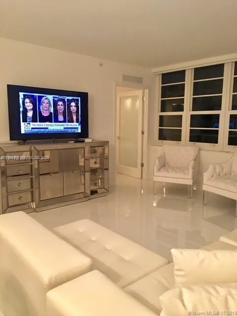 2-bedroom rental at 100 Lincoln Road #711, Miami Beach