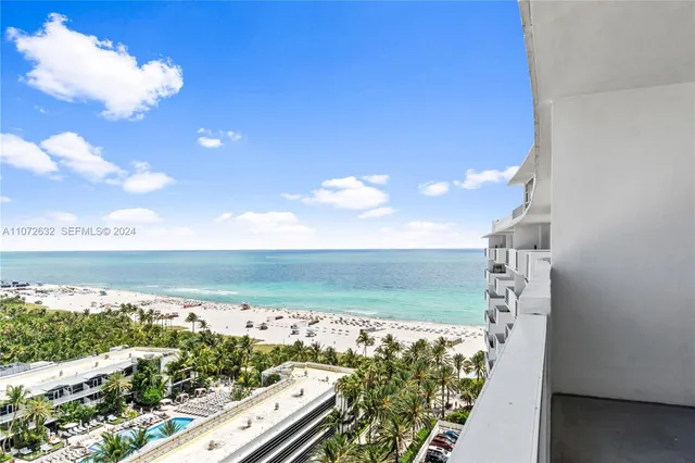 1-bedroom rental at 100 Lincoln Road #1627, Miami Beach