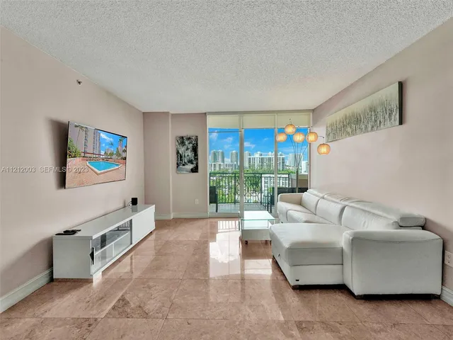 2-bedroom rental at 17555 Atlantic Boulevard #806, Sunny Isles Beach