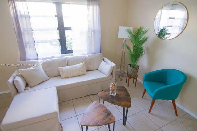 1-bedroom rental at 753 Michigan Avenue #2D, Miami Beach