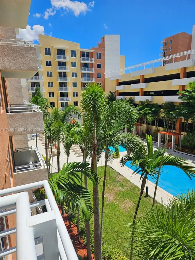 2-bedroom rental at 2775 NE 187th Street #323, Aventura
