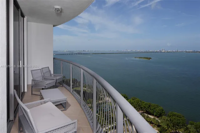 2-bedroom rental at 1750 N Bayshore Drive #2602, Miami