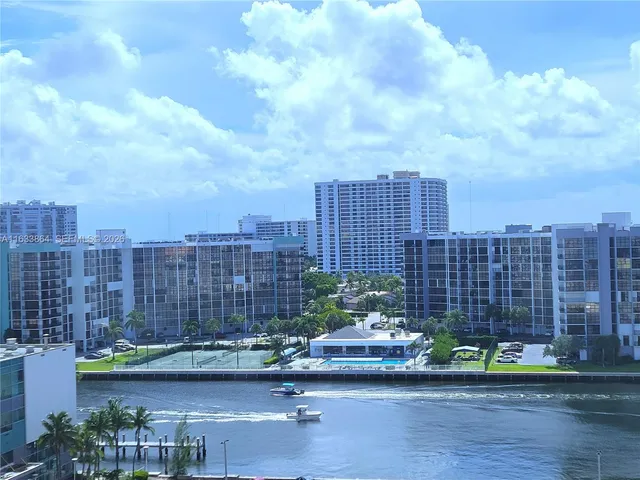 2-bedroom rental at 3505 S Ocean Drive #1105, Hollywood
