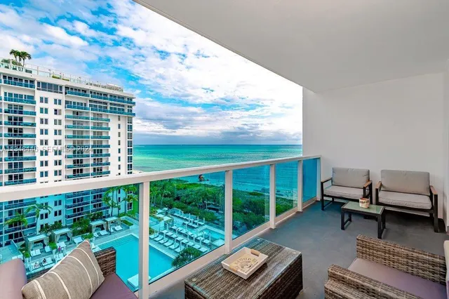 2-bedroom rental at 2301 Collins Avenue #1115, Miami Beach