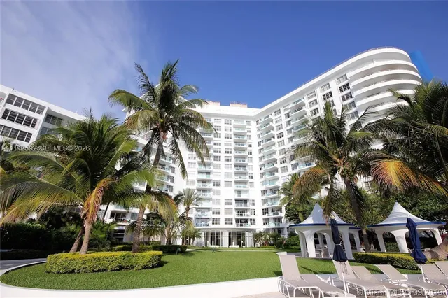 1-bedroom rental at 5161 Collins Avenue #210, Miami Beach