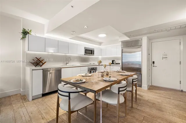 1-bedroom rental at 102 24th Street #1412, Miami Beach