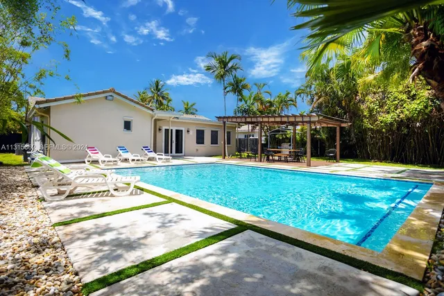 5-bedroom rental at 1307 Rodman Street, Hollywood