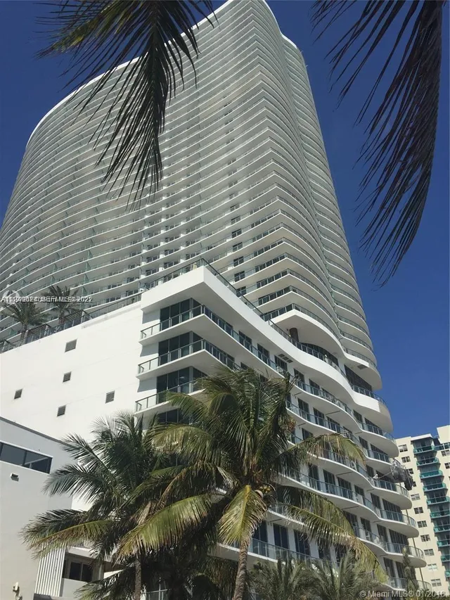 2-bedroom rental at 4111 S Ocean Drive #1004, Hollywood