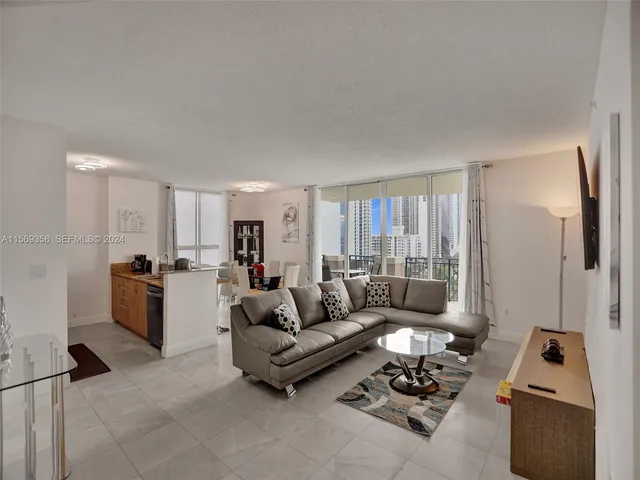 3-bedroom rental at 17555 Atlantic Boulevard #1101, Sunny Isles Beach