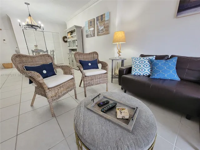 1-bedroom rental at 1980 S Ocean Drive #2C, Hallandale Beach