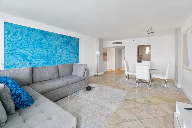 1-bedroom rental at 100 Lincoln Road #1422, Miami Beach