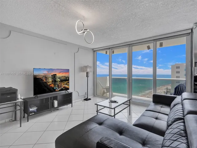 2-bedroom rental at 3725 S Ocean Drive #1506, Hollywood