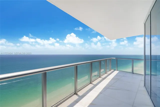 4-bedroom rental at 17001 Collins Avenue #4101, Sunny Isles Beach