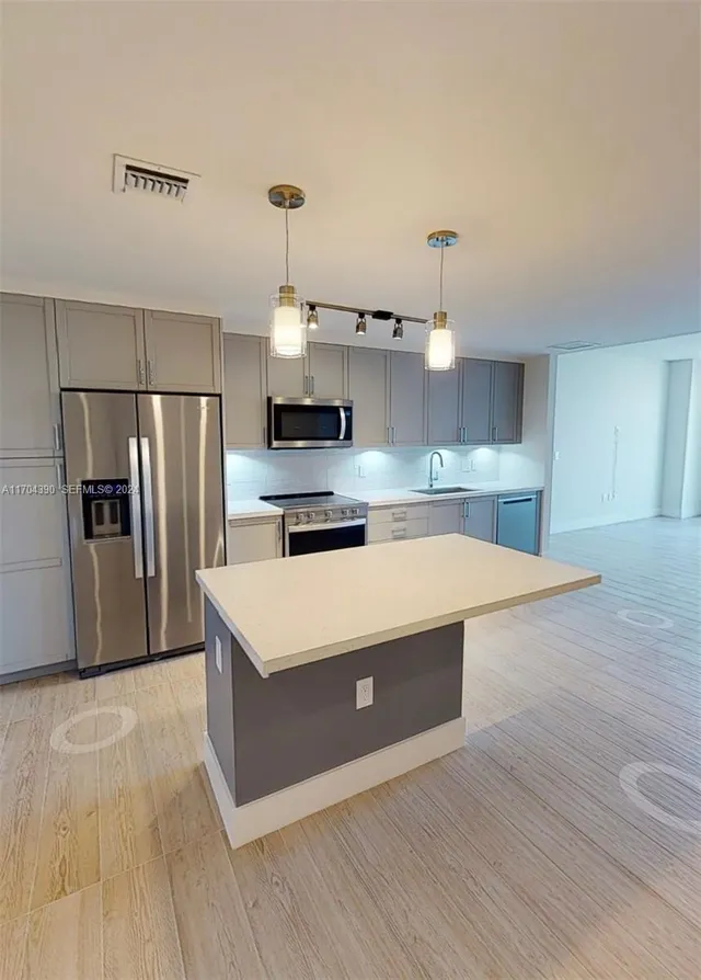 2-bedroom rental at 215 N New River Drive #E 1610, Fort Lauderdale