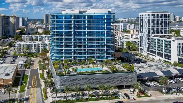 3-bedroom rental at 17550 Collins Avenue #601, Sunny Isles Beach